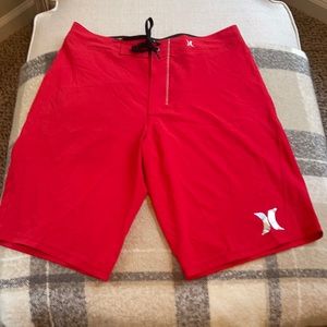 NWOT men’s Hurley board shorts